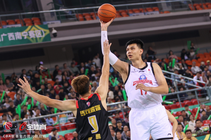 冲刺阶段深圳男篮刷新队史纪录——CBA常规赛节点到来，话题不断，纪律约束更严格的简单介绍-九游官方网站